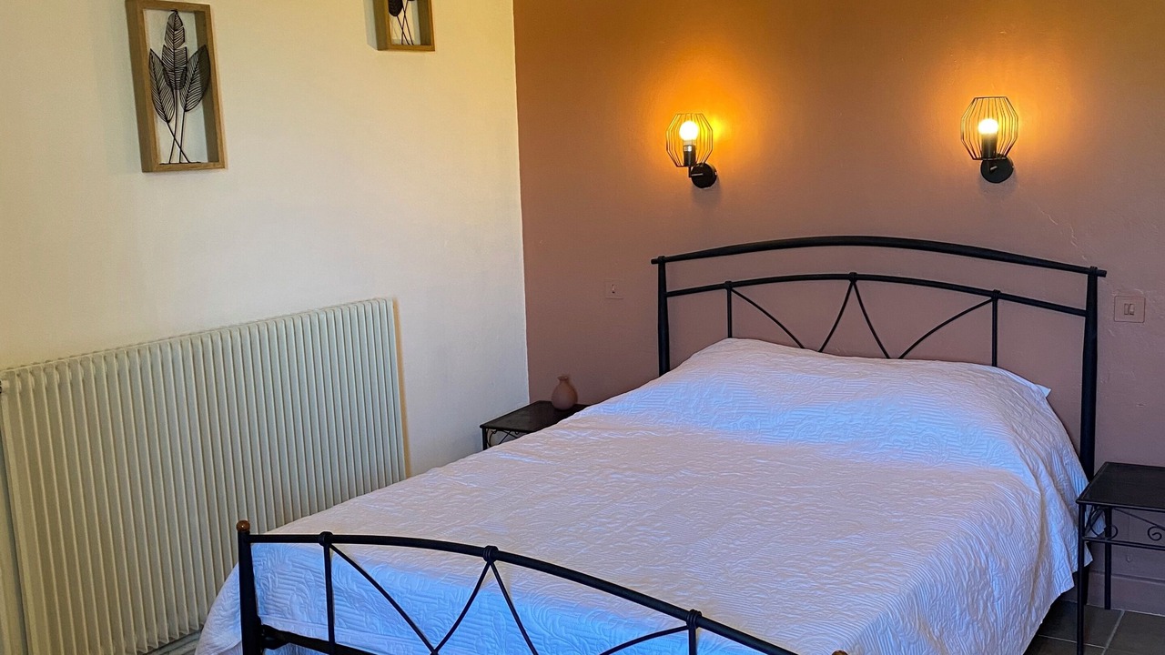 Photo of Bedroom in Sainte-Colombe-de-Villeneuve