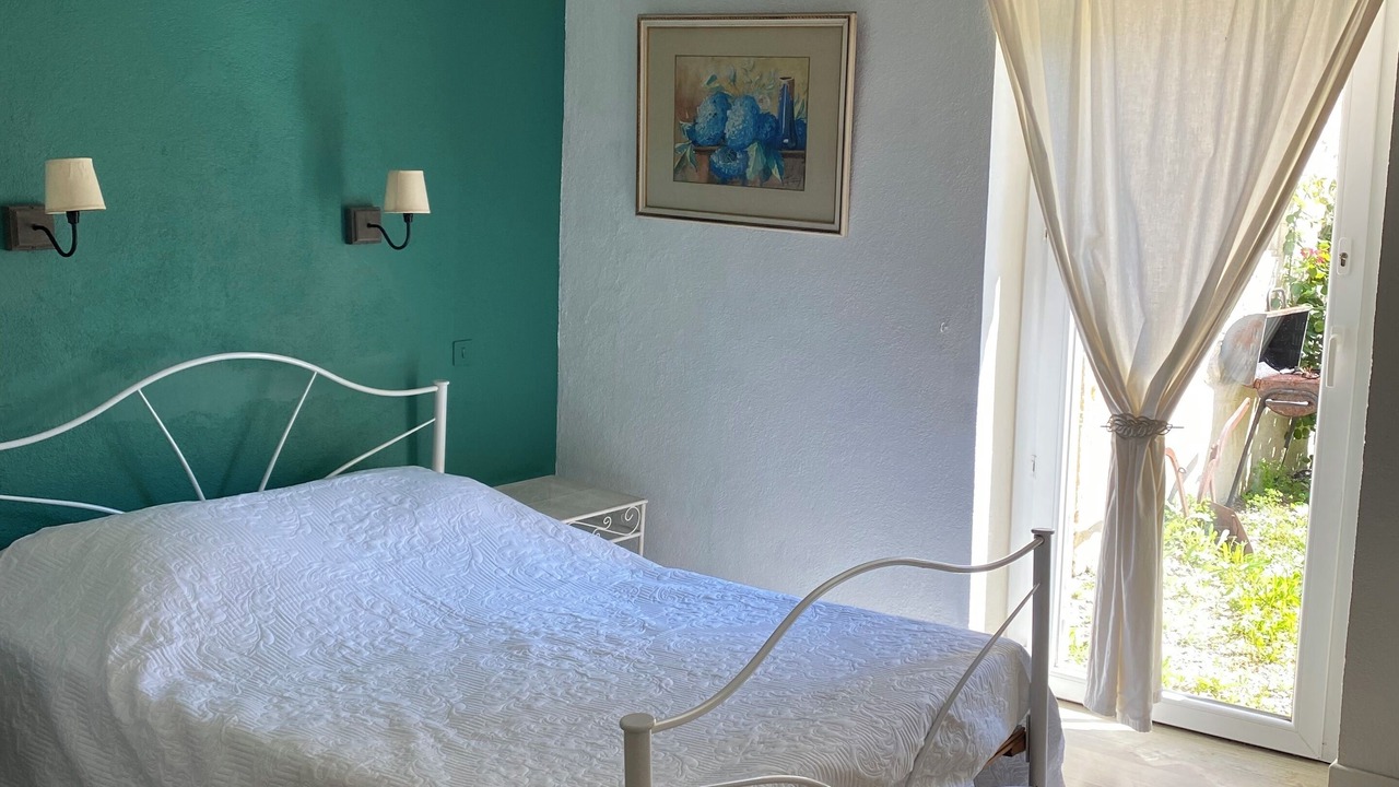 Photo of Bedroom in Sainte-Colombe-de-Villeneuve
