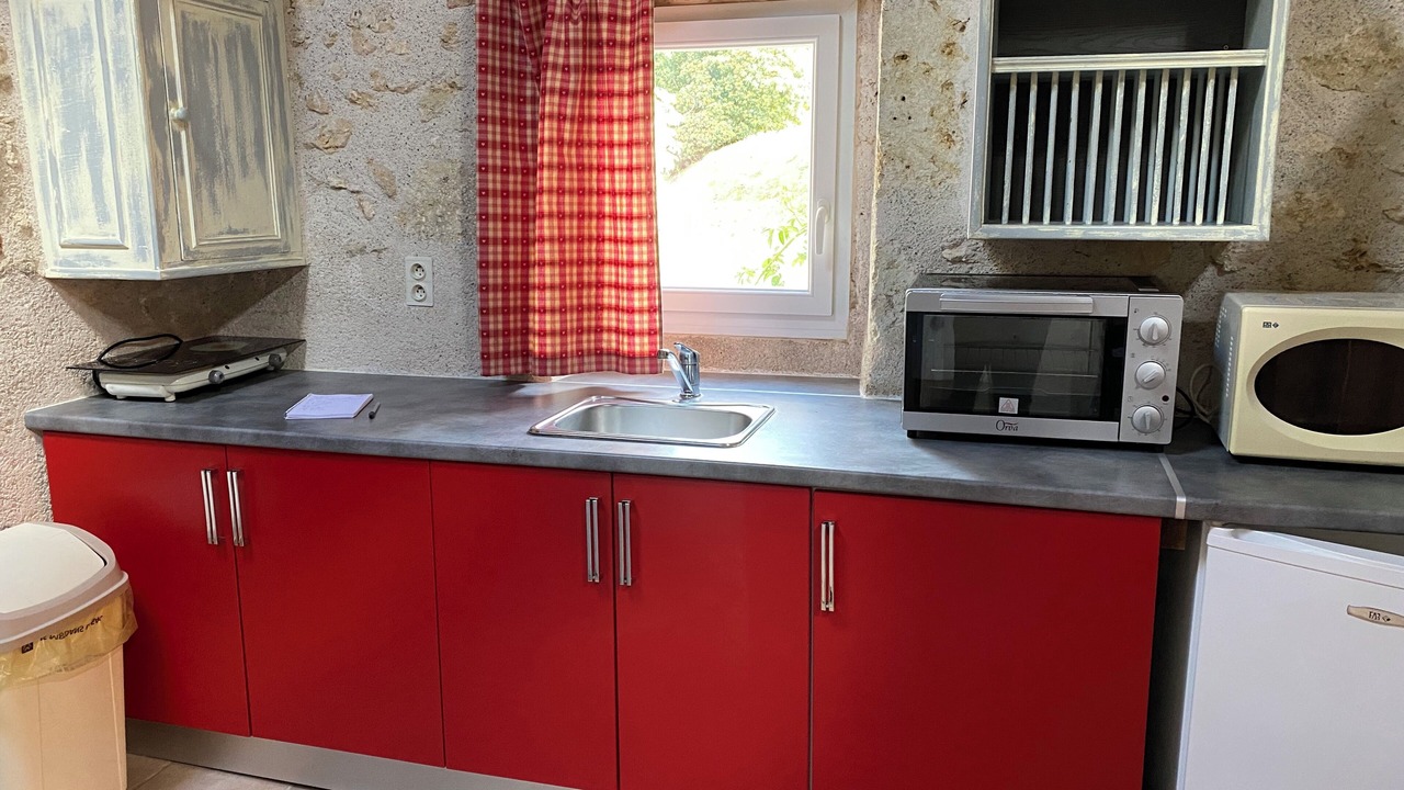 Photo of Kitchen in Sainte-Colombe-de-Villeneuve