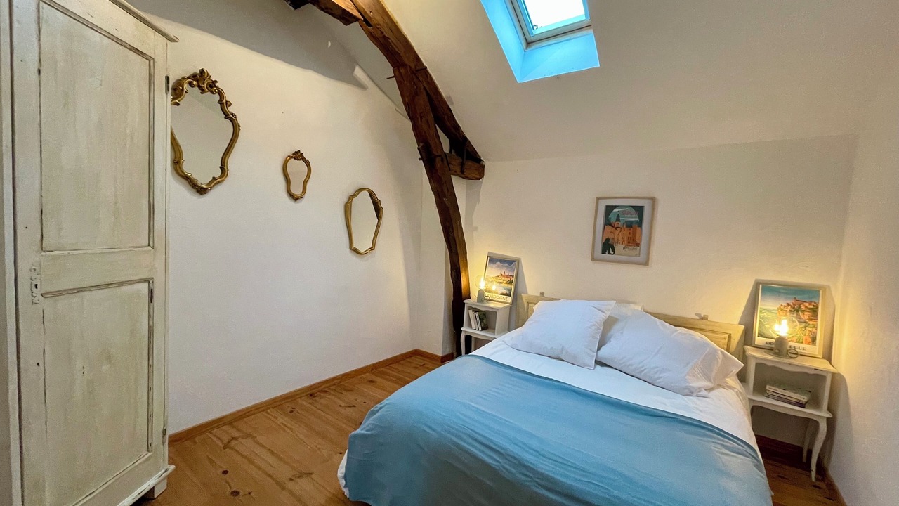 Photo of Bedroom in Saint-Aubin-de-Nabirat