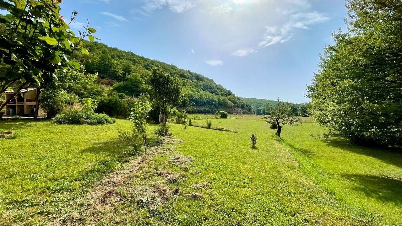 Photo of Outdoor in Saint-Aubin-de-Nabirat