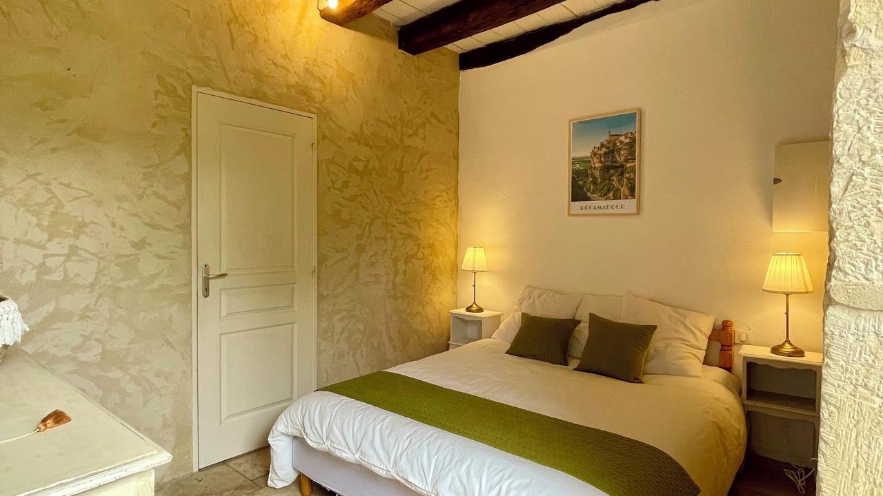 Photo of Bedroom in Saint-Aubin-de-Nabirat