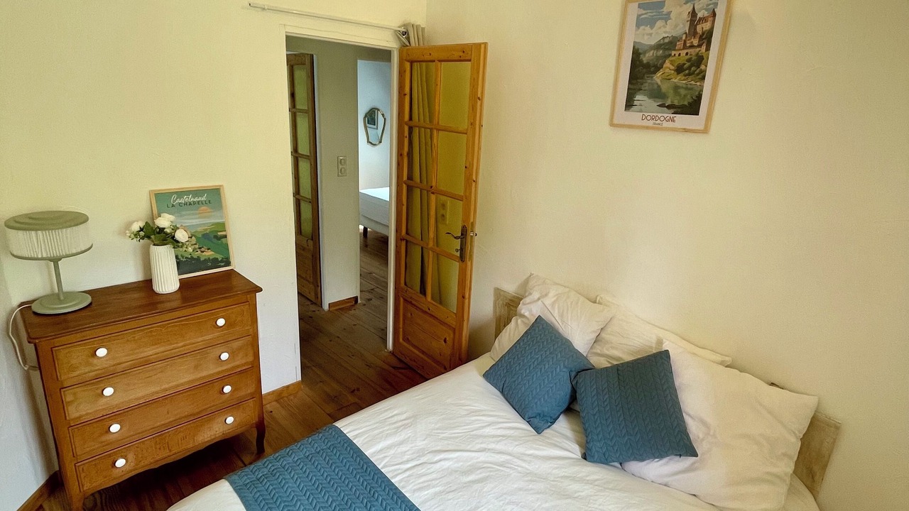 Photo of Bedroom in Saint-Aubin-de-Nabirat