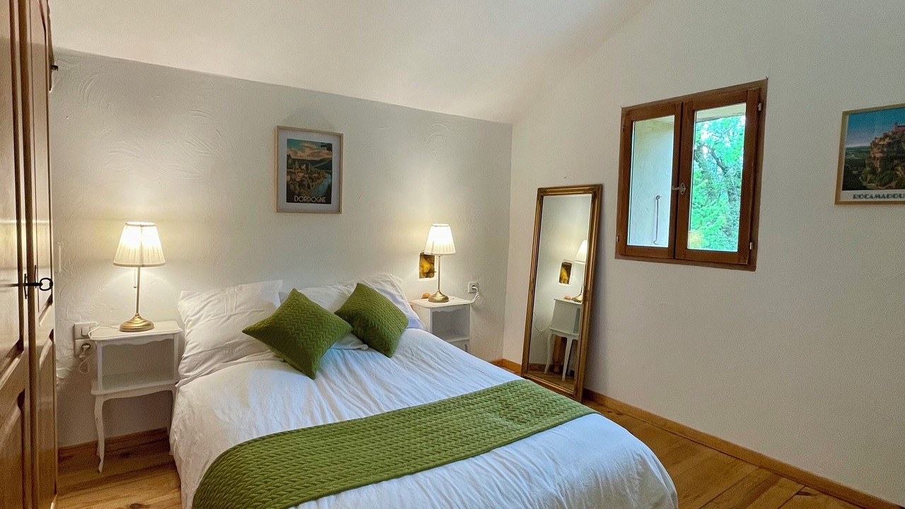 Photo of Bedroom in Saint-Aubin-de-Nabirat