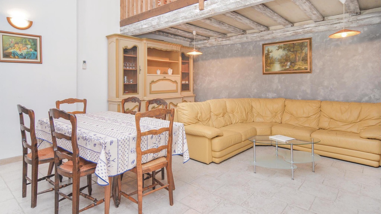 Photo of Bedroom in Le Sambuc