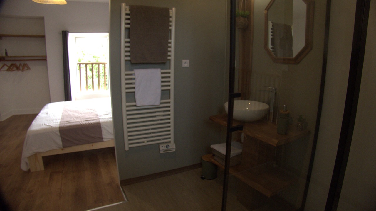 Photo of Bedroom in Saint-Leger-de-Montbrillais