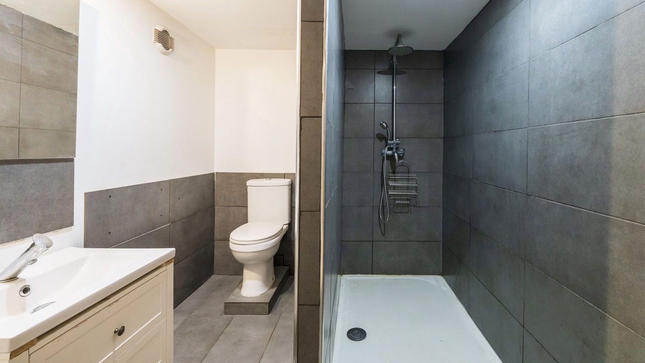 Photo of Bathroom in Urcuit