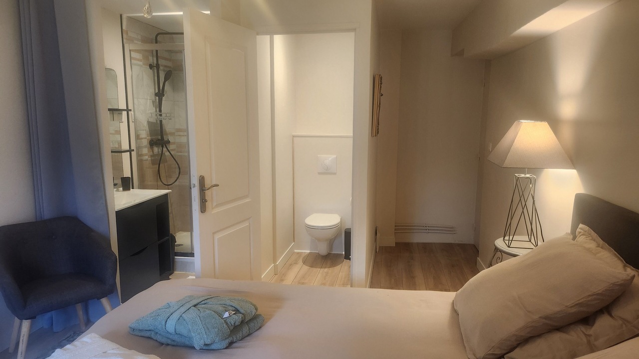 Photo of Bedroom in Saint-Leonard-de-Noblat