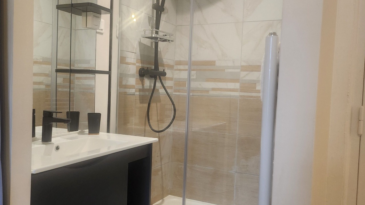 Photo of Bathroom in Saint-Leonard-de-Noblat