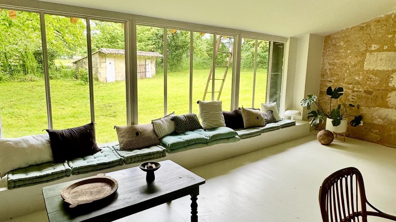 Photo of Livingroom in La Lande-de-Fronsac