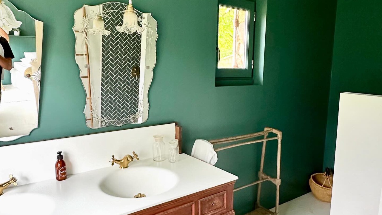 Photo of Bathroom in La Lande-de-Fronsac