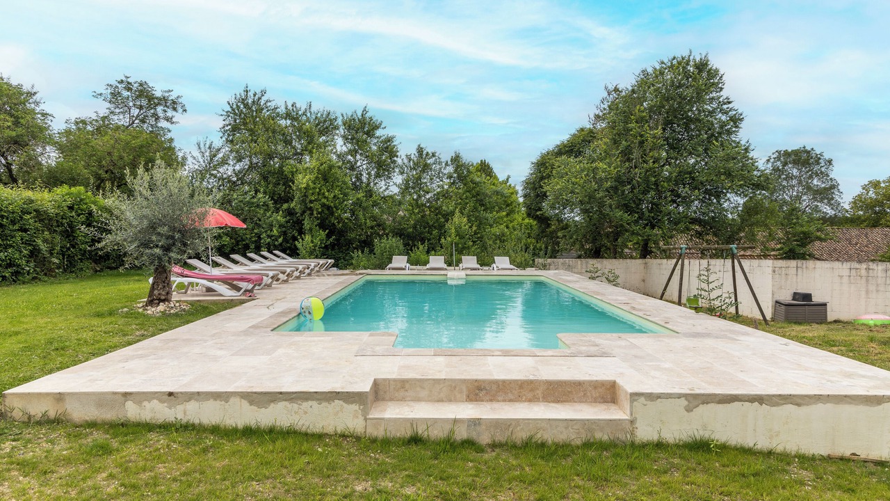 Photo of Outdoor in Sainte-Sabine-Born