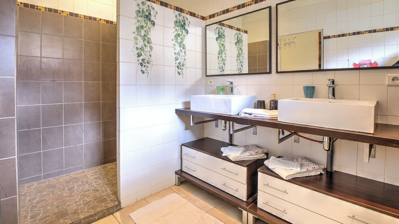 Photo of Bathroom in Sainte-Sabine-Born