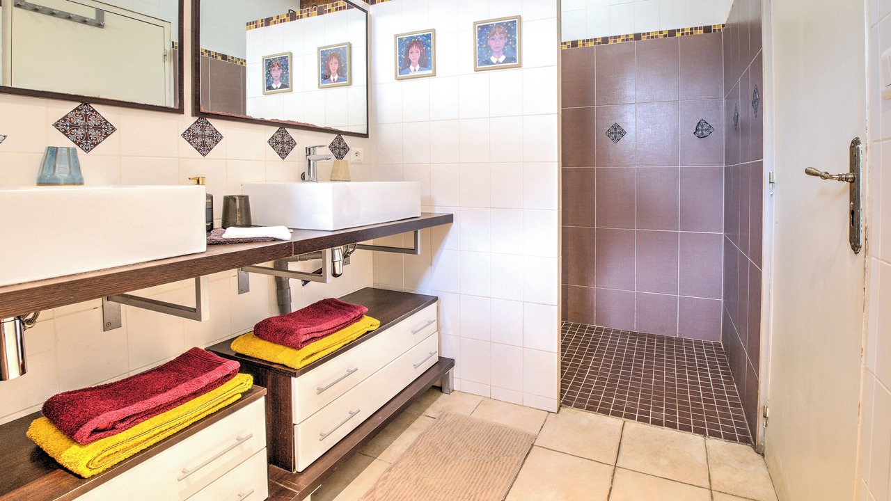 Photo of Bathroom in Sainte-Sabine-Born