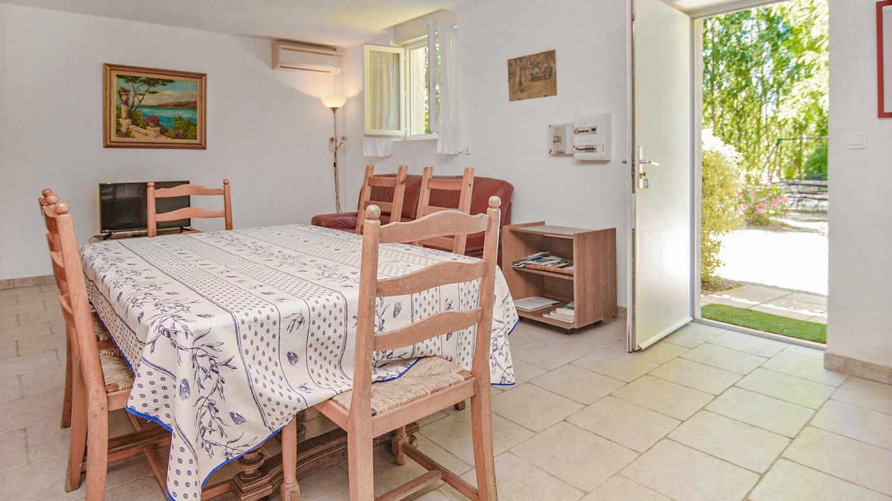 Photo of Bedroom in Le Sambuc