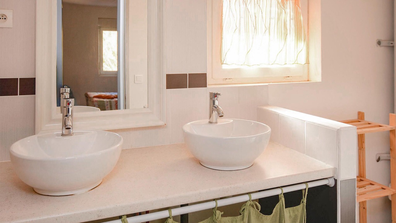 Photo of Bathroom in Le Sambuc