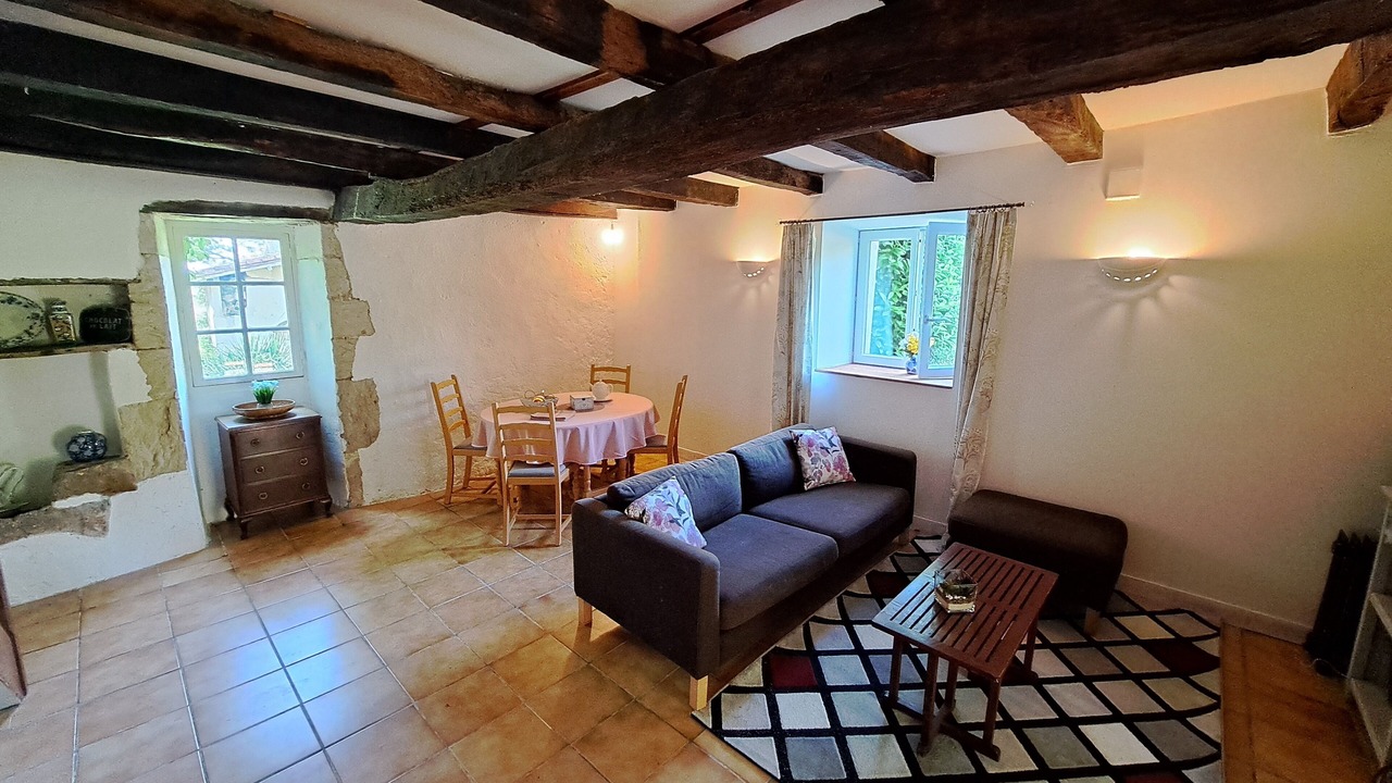 Photo of Livingroom in Nabinaud