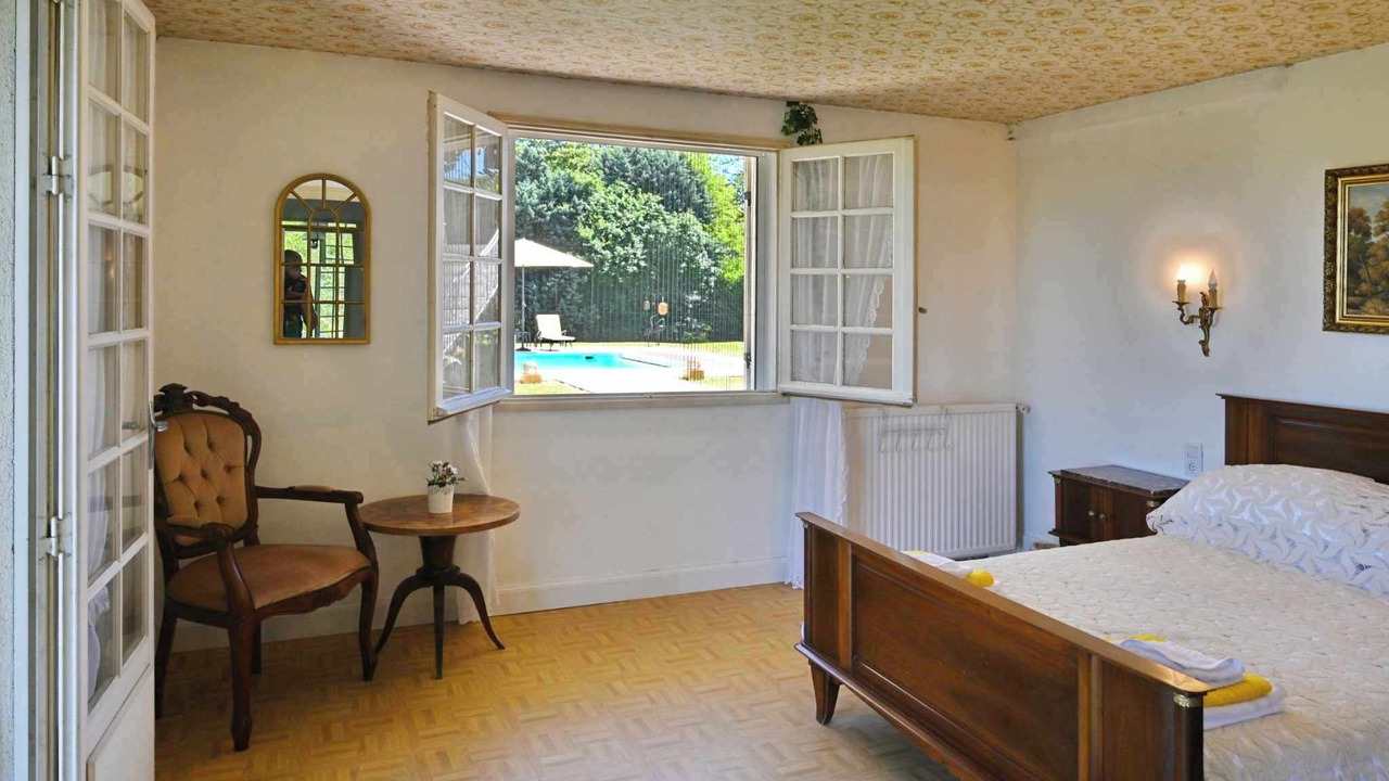 Photo of Bedroom in Sainte-Livrade-sur-Lot