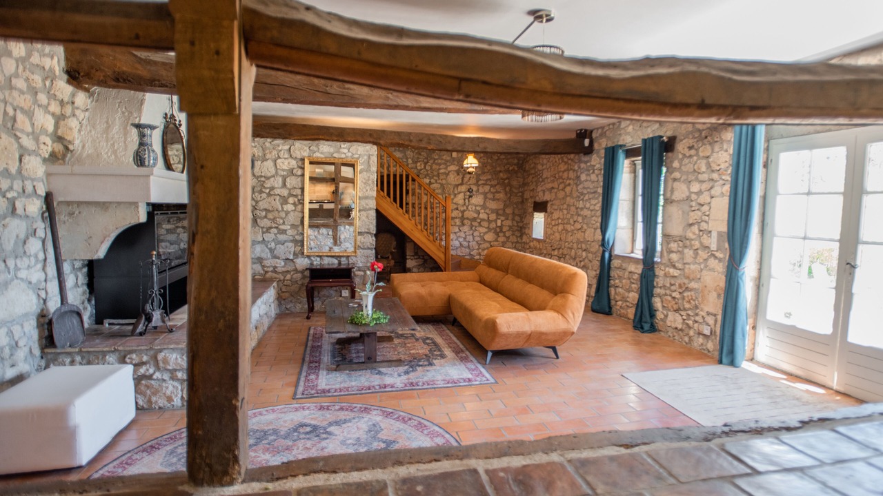 Photo of Livingroom in Savignac-de-Duras