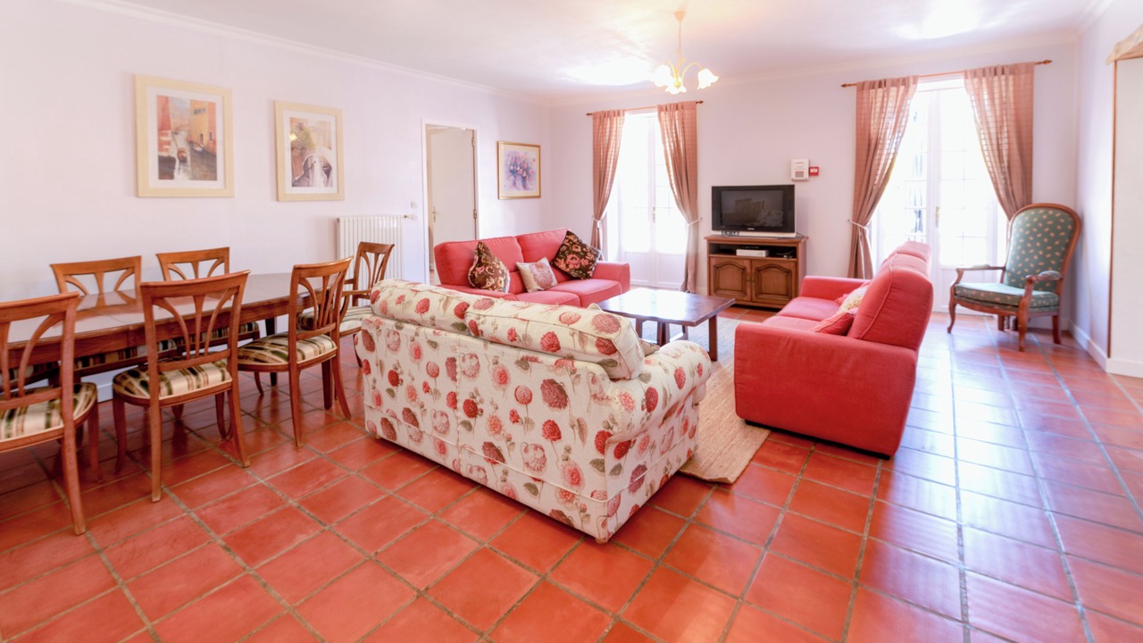 Photo of Livingroom in Bouin