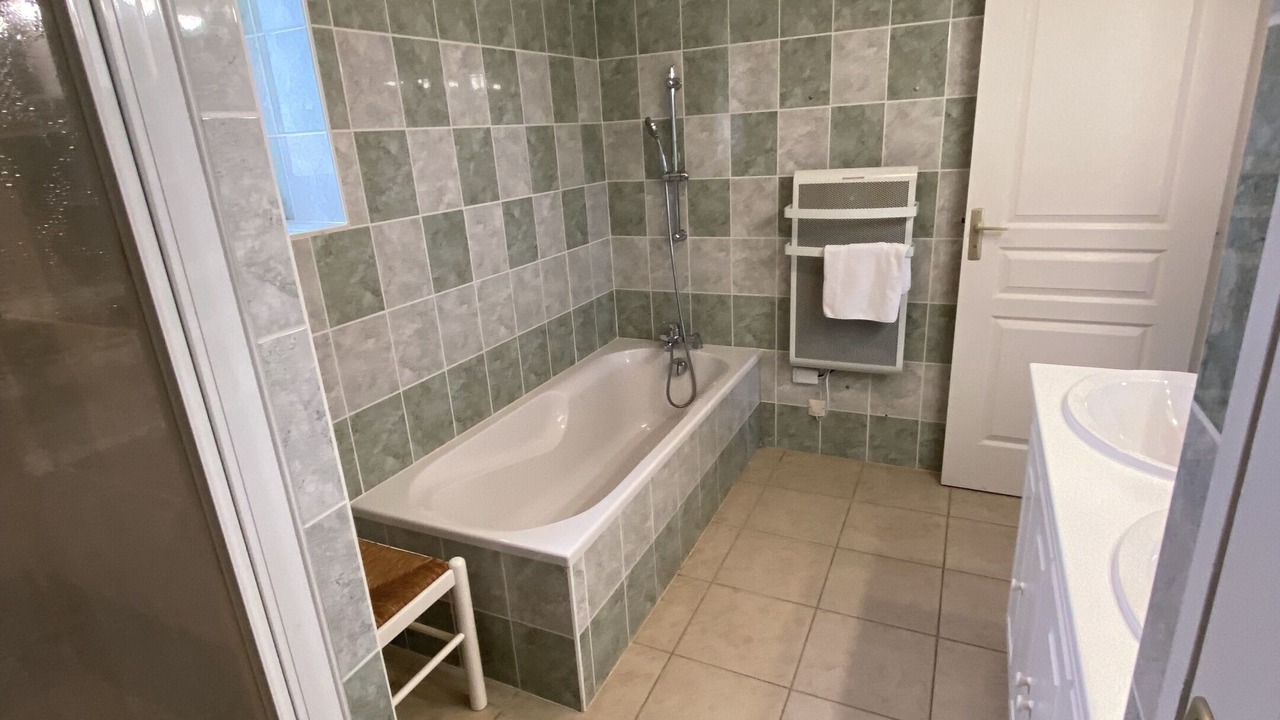 Photo of Bathroom in Thure