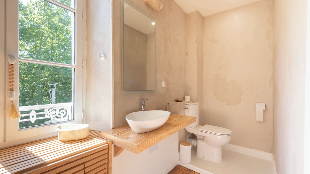 Photo of Bathroom in Anoye