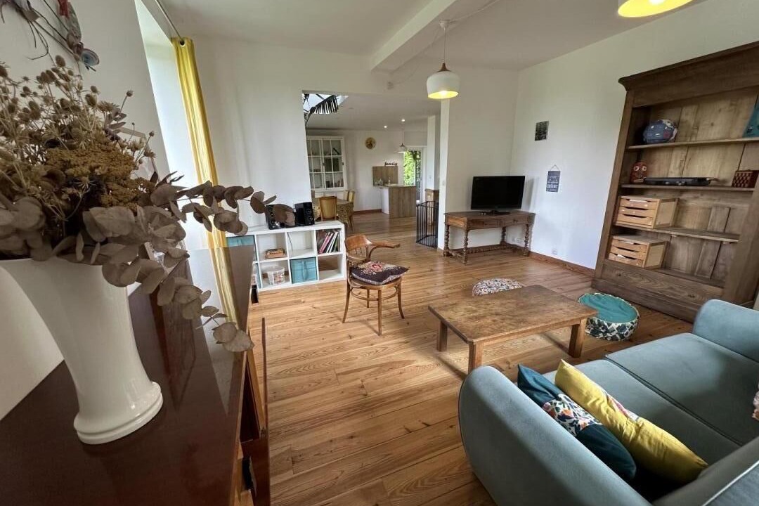 Photo of Livingroom in Amou