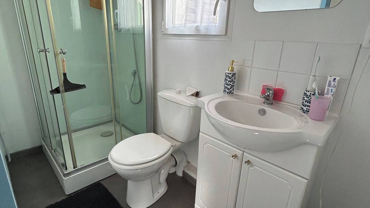 Photo of Bathroom in Cheray