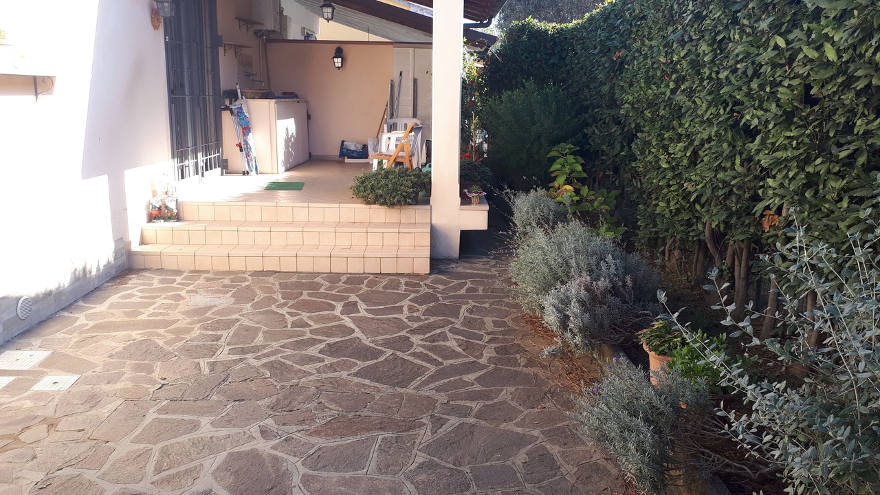 Photo of Patio Balcony in Torre del Lago Puccini