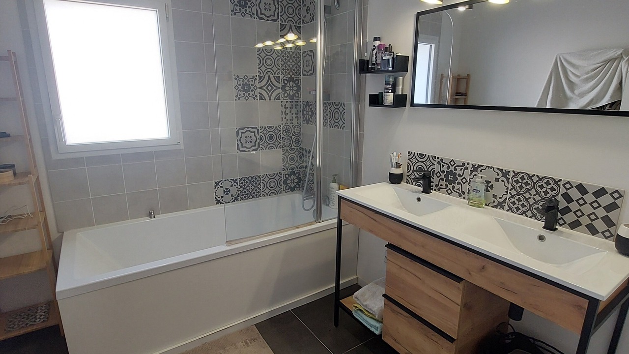 Photo of Bathroom in Royan