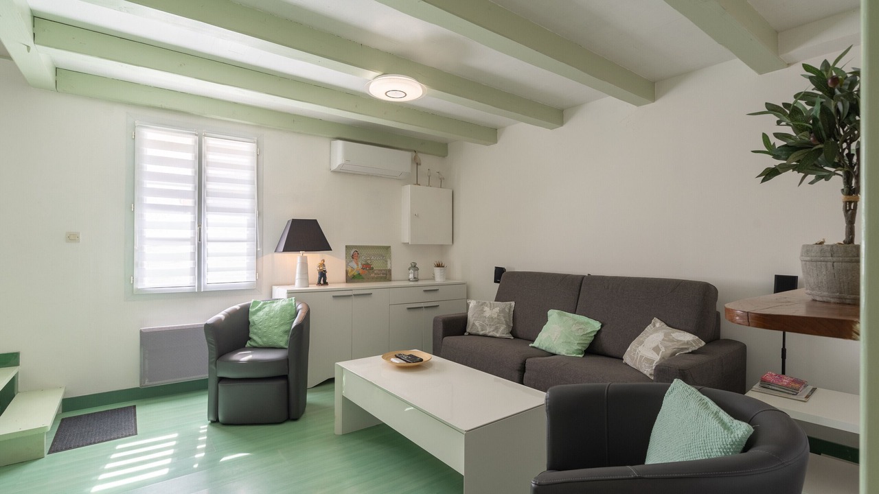 Photo of Livingroom in Saint-Just-Luzac