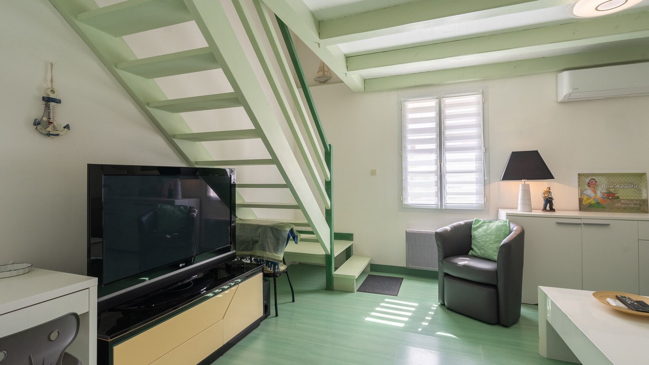 Photo of Livingroom in Saint-Just-Luzac