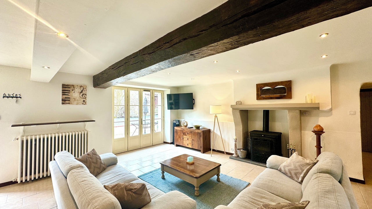 Photo of Livingroom in Fromental