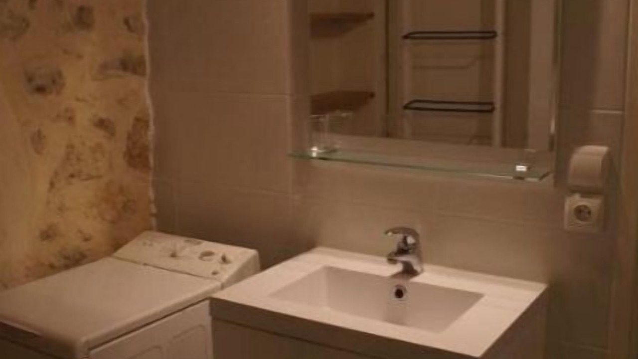 Photo of Bathroom in Sainte-Eulalie