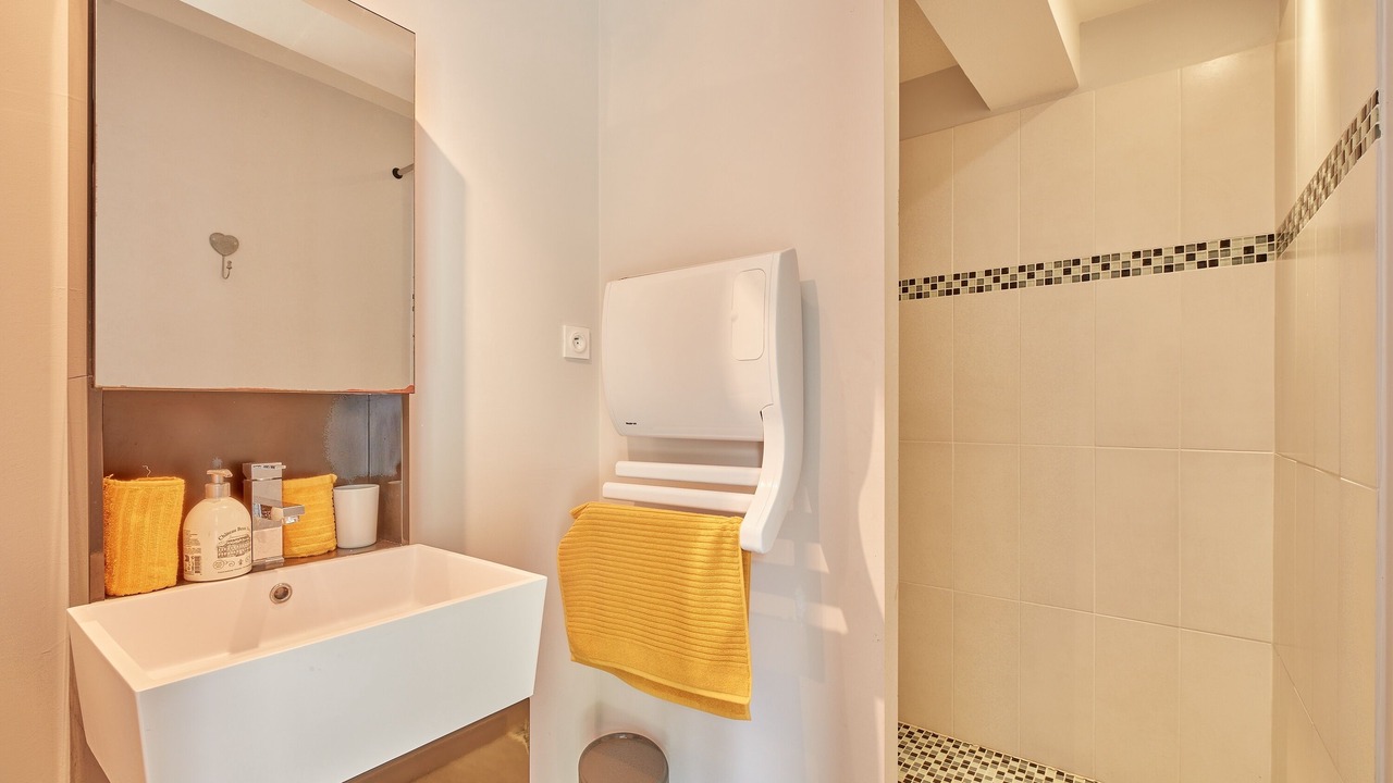 Photo of Bathroom in Monfaucon