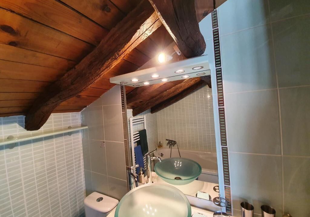 Photo of Bathroom in Saint-Andre-de-Seignanx