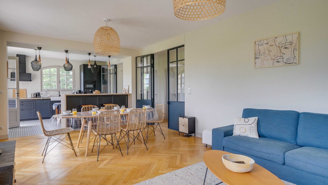 Photo of Livingroom in Robins Bay
