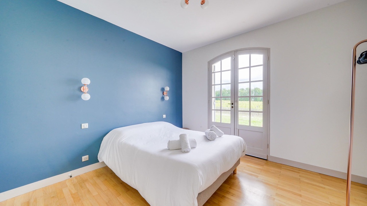 Photo of Bedroom in Robins Bay