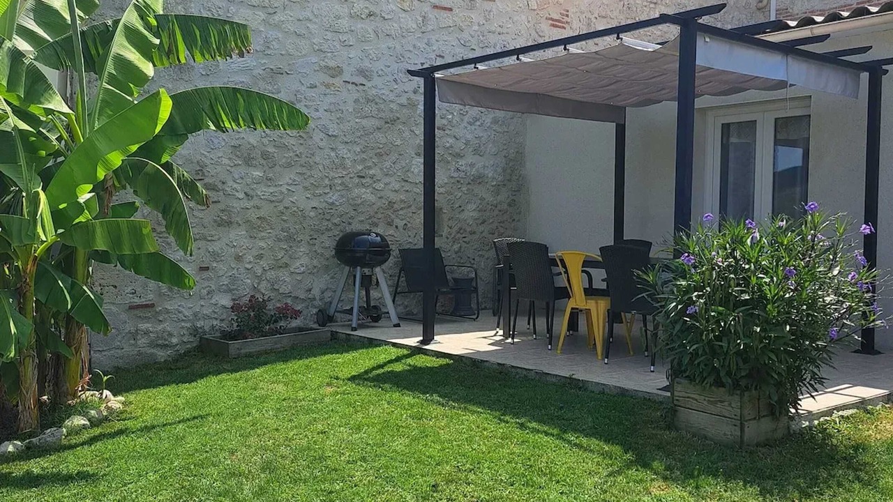 Photo of Outdoor in Saint-Pierre-de-Clairac