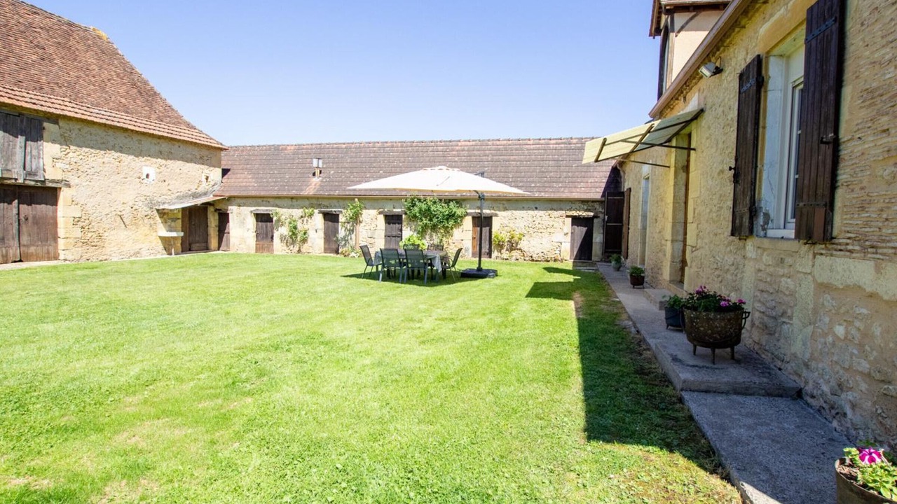 Photo of Outdoor in Saint-Chamassy