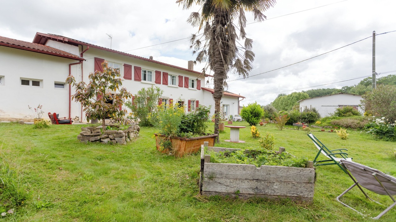 Photo of Outdoor in Guiche