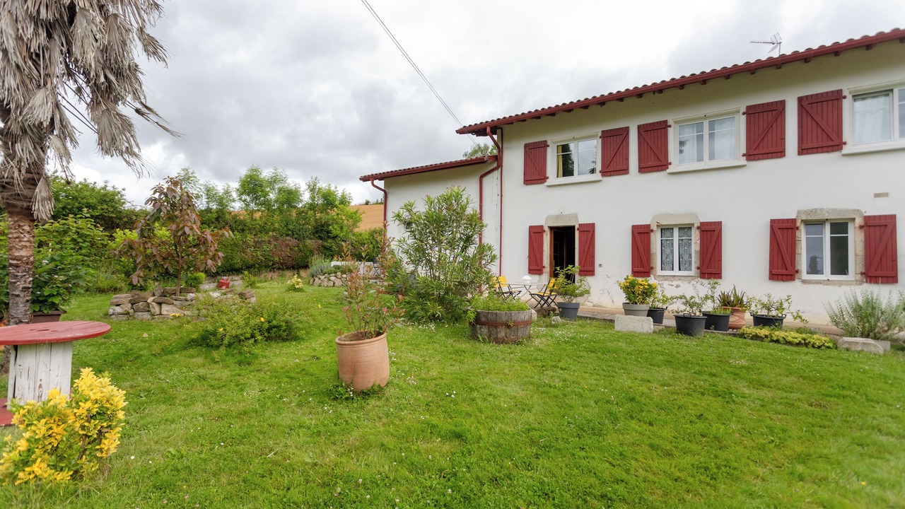 Photo of Outdoor in Guiche