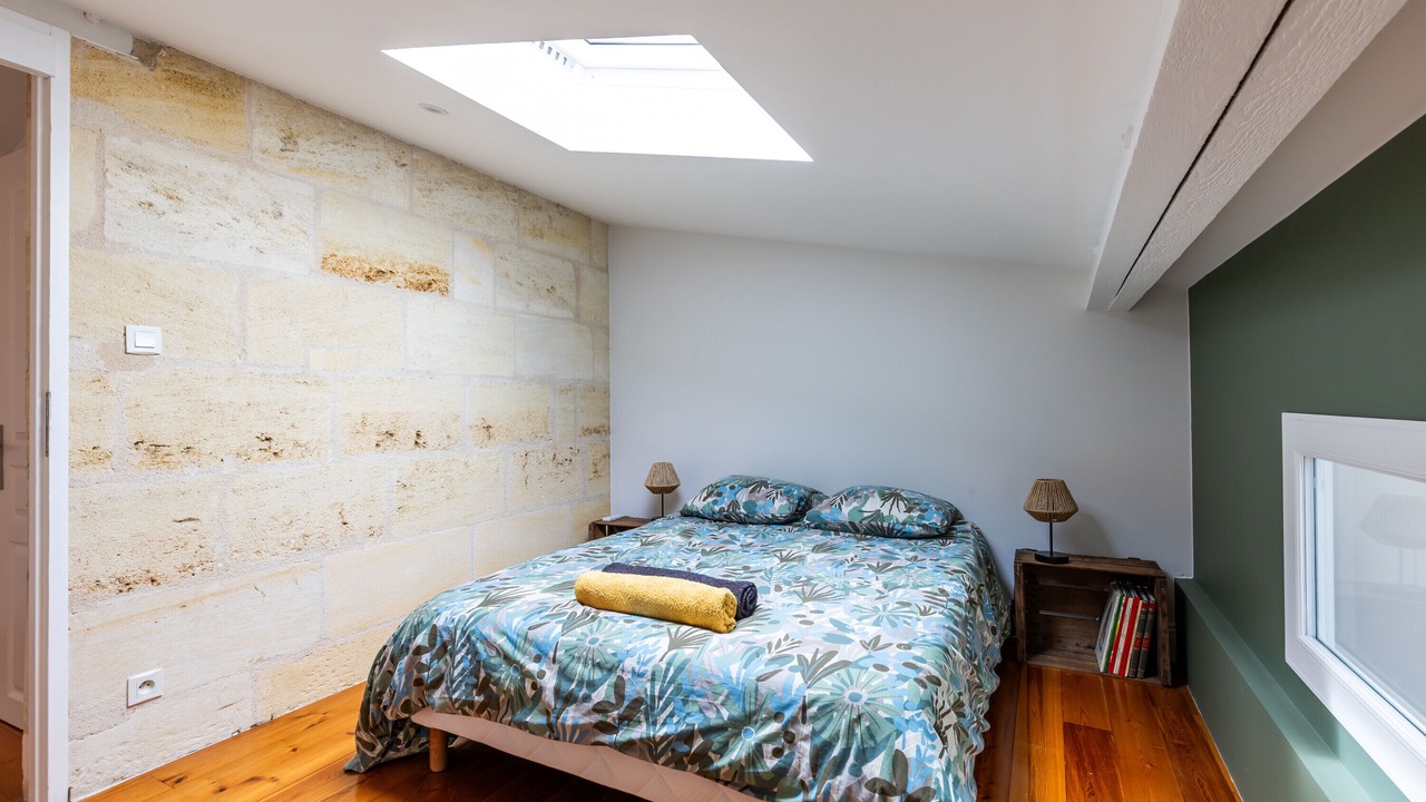 Photo of Bedroom in Libourne