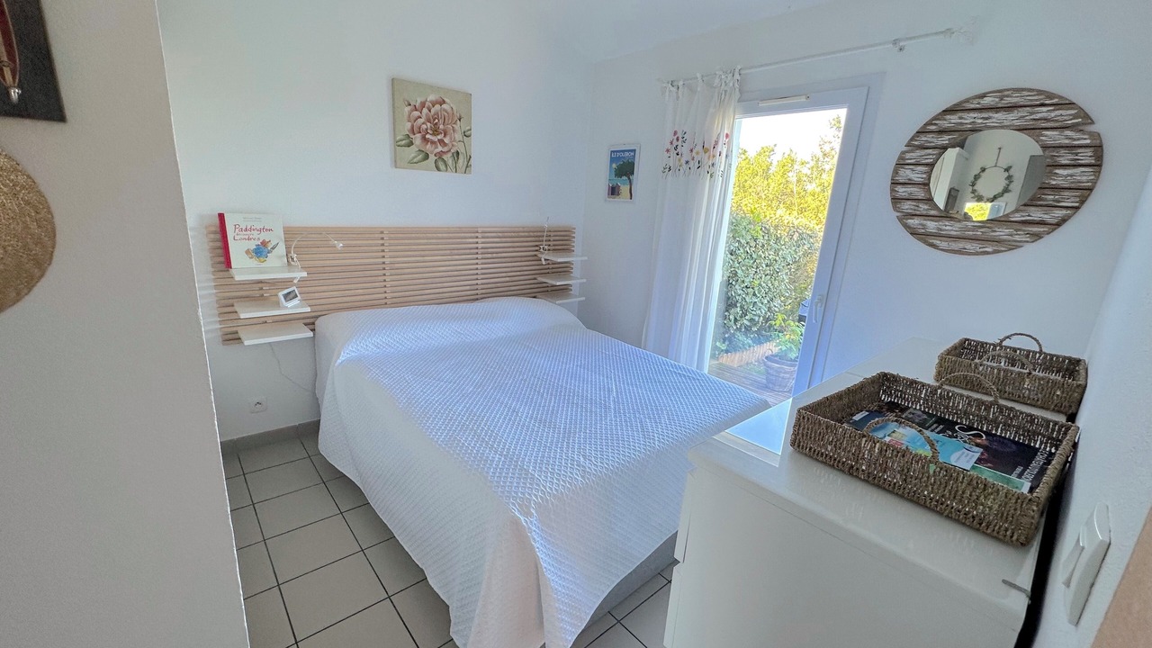 Photo of Bedroom in Le Chateau-d'Oleron