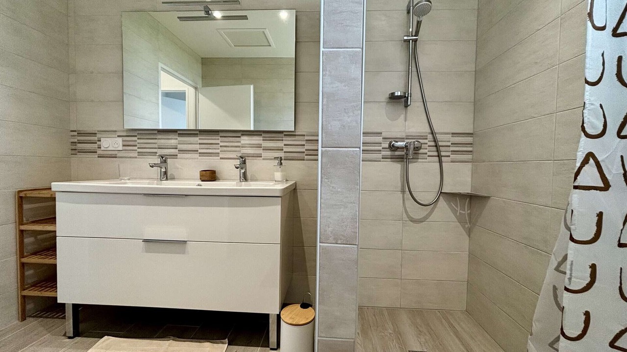 Photo of Bathroom in Dolus-d'Oleron