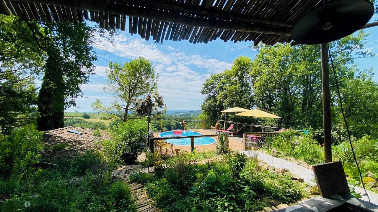 Photo of Patio Balcony in Beaugas