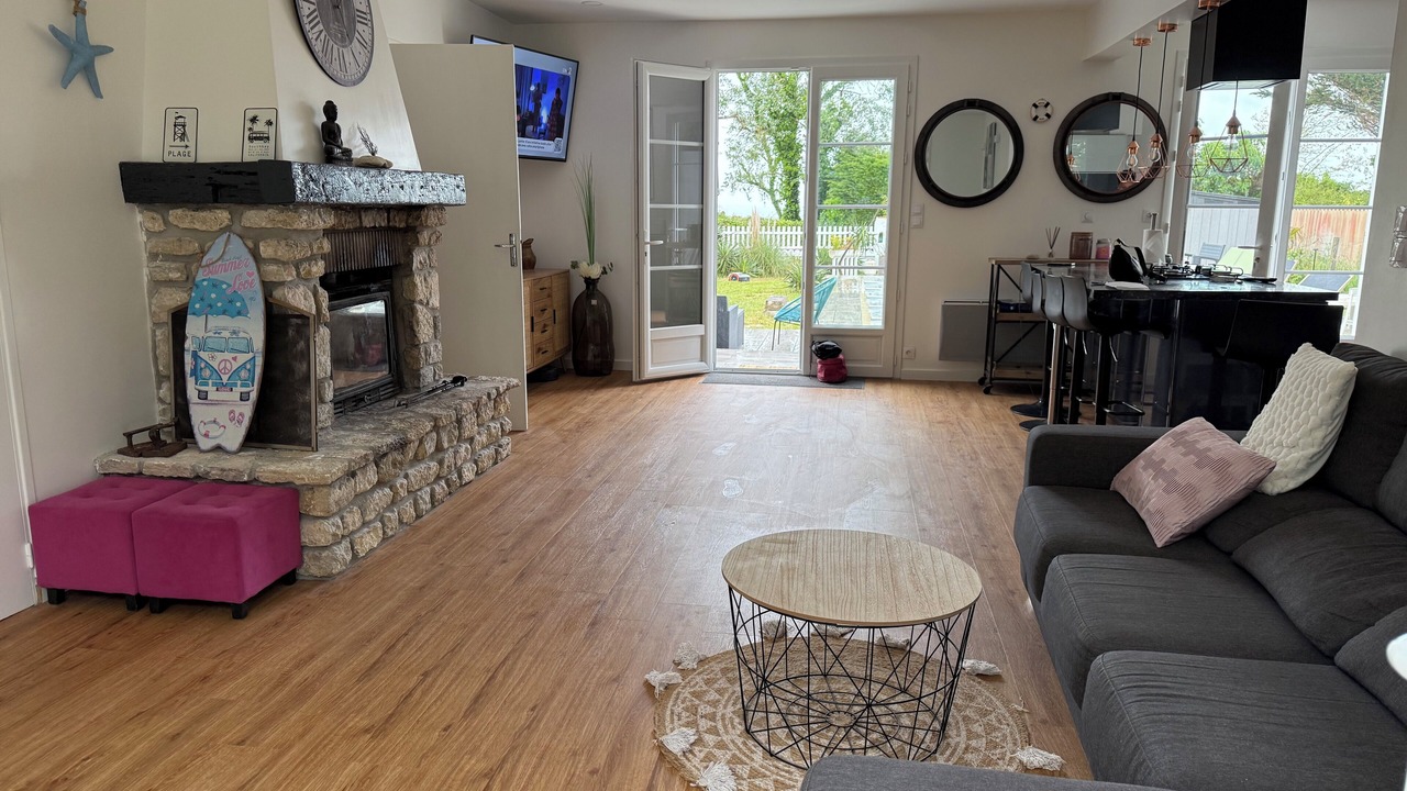 Photo of Livingroom in La Bree-les-Bains