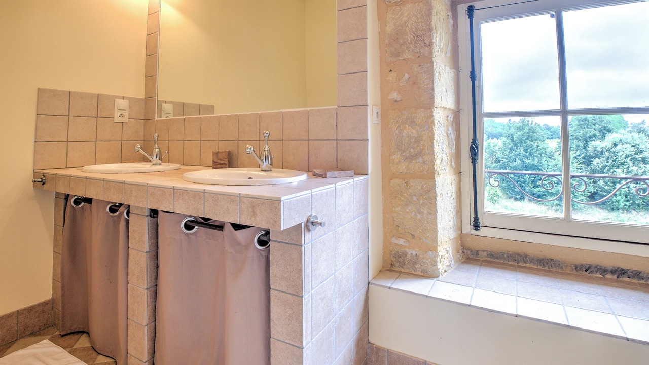 Photo of Bathroom in Domme