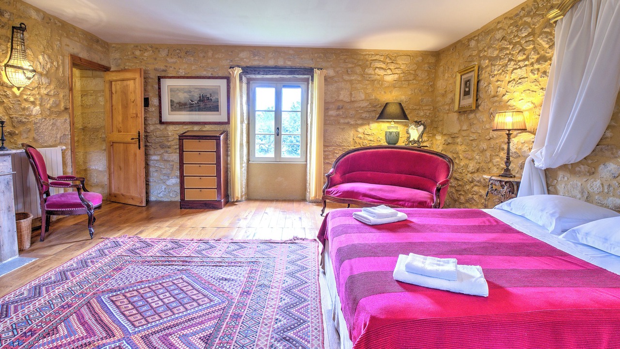 Photo of Bedroom in Domme