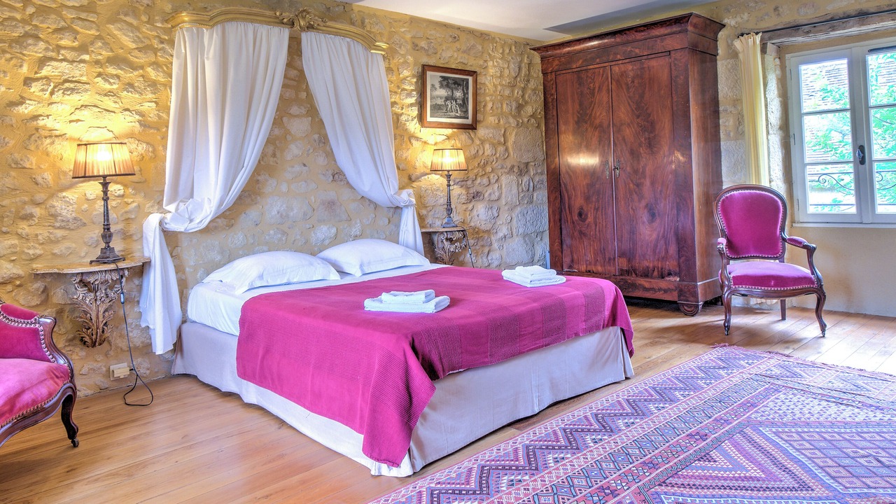Photo of Bedroom in Domme